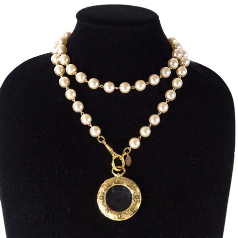 chanel medallion necklace|chanel long necklace with pearls.